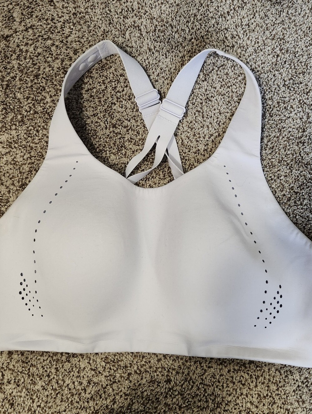 Lululemon Lilac White Seamless Sports Bra with Crisscross Straps Sz 38 C